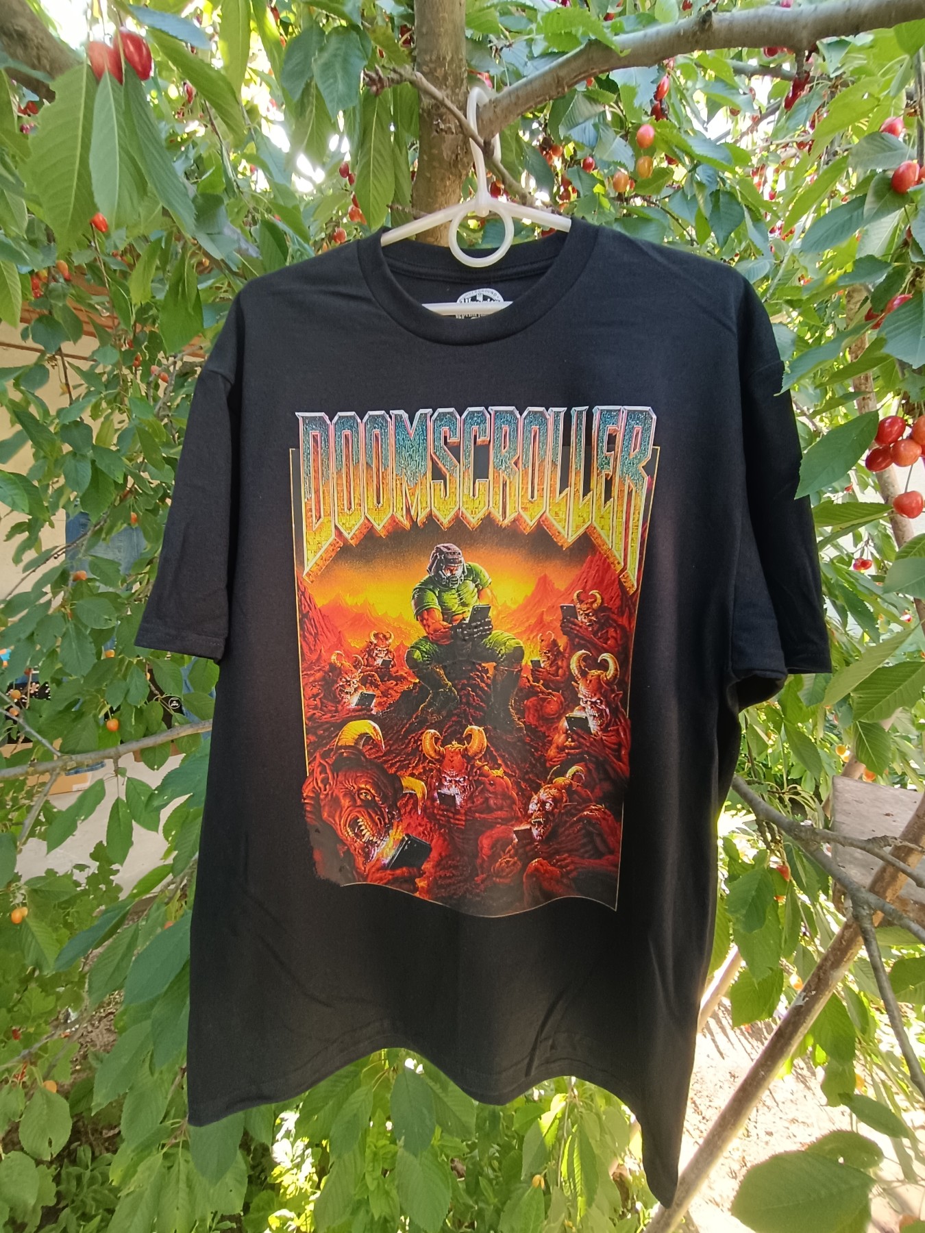 Футболка DOOMSCROLLING