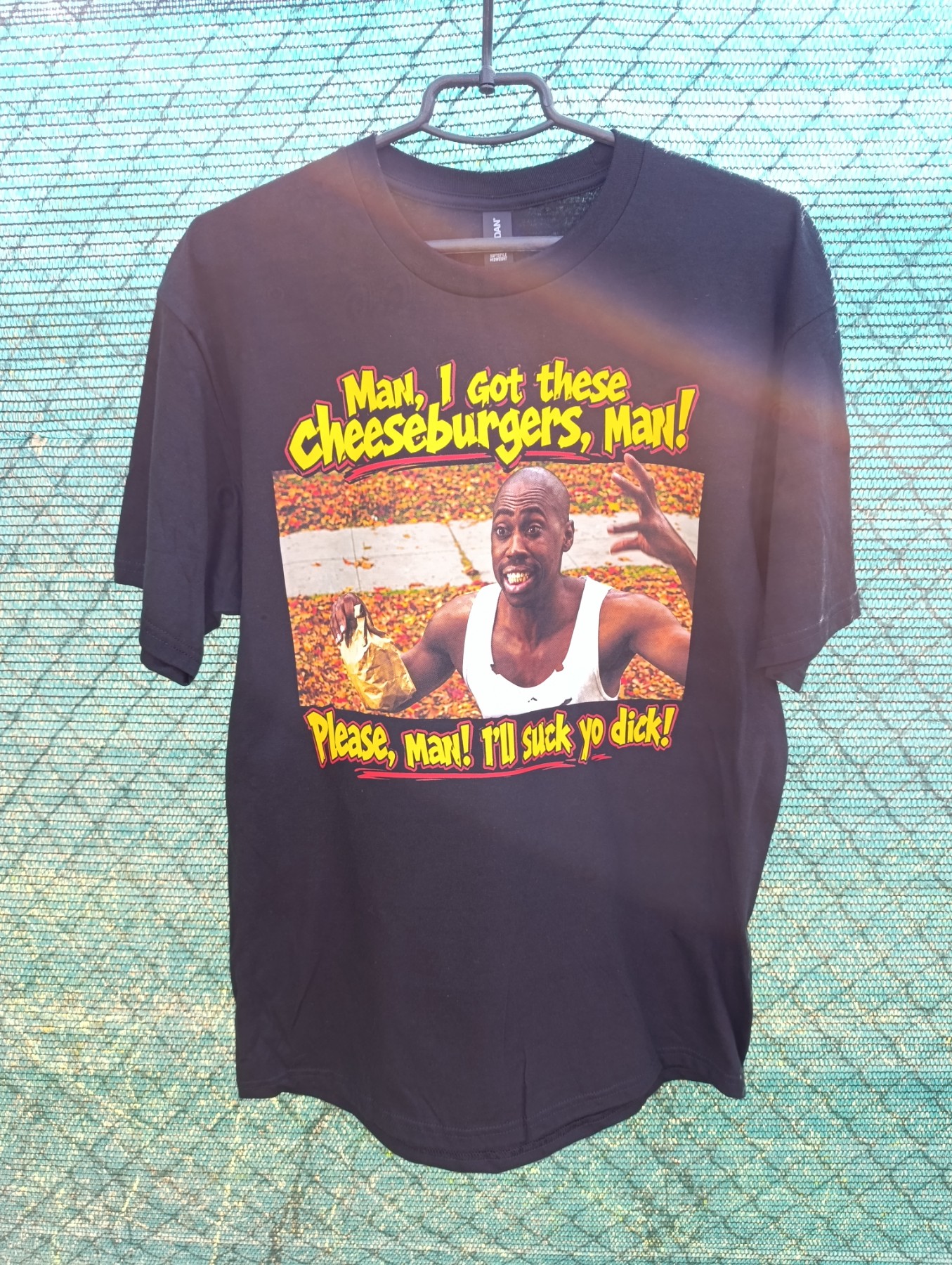 Футболка MAN I GOT CHEESEBURGERS MAN